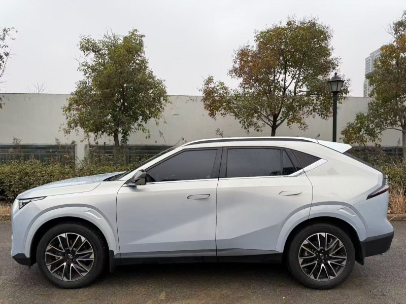 鄂州25年传祺埃安S7