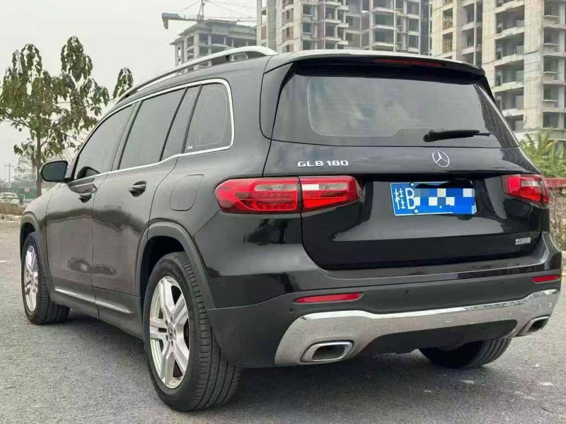 北海22年奔驰GLB7