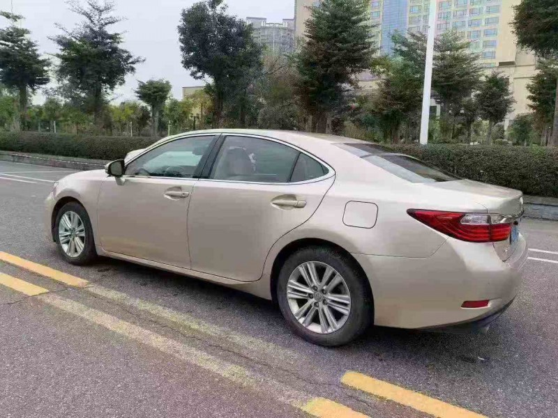 韶关15年雷克萨斯ES8