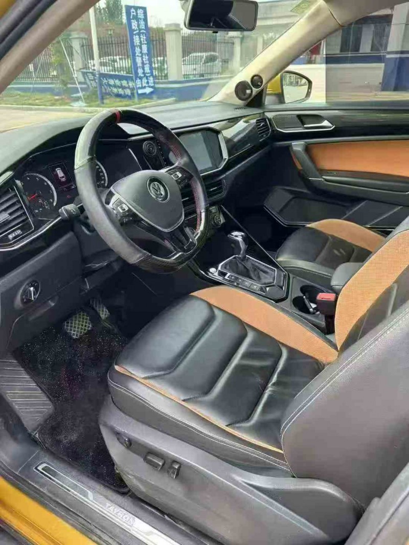 贵港19年大众探岳6