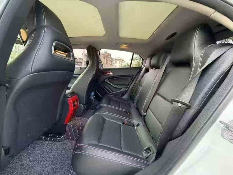 珠海19年奔驰GLA7