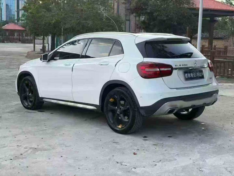 珠海19年奔驰GLA9