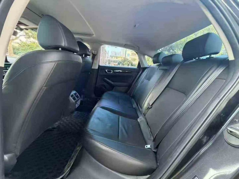 汕头24年本田型格6