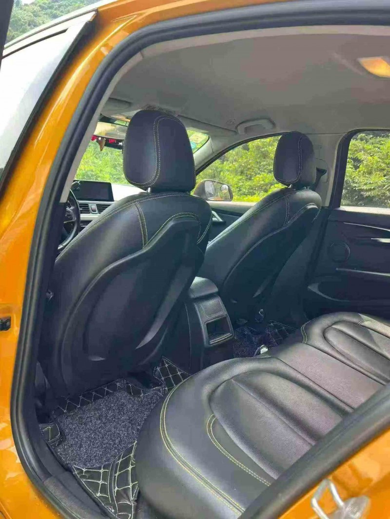 防城港18年宝马1系6