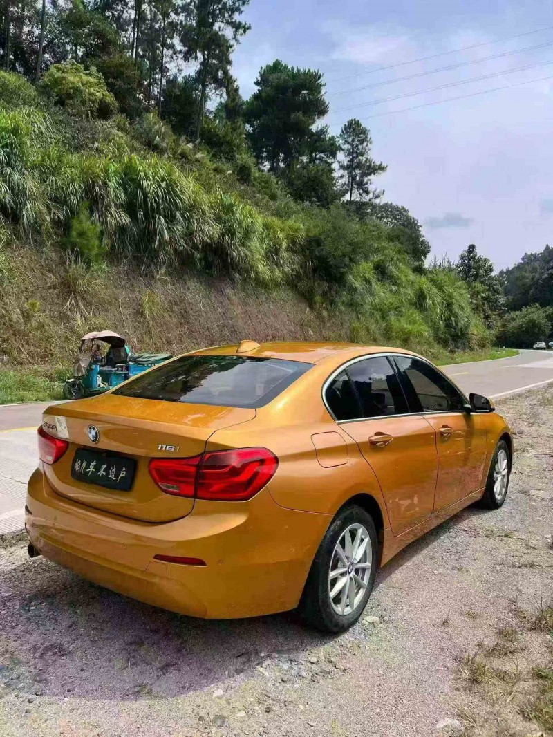 防城港18年宝马1系7