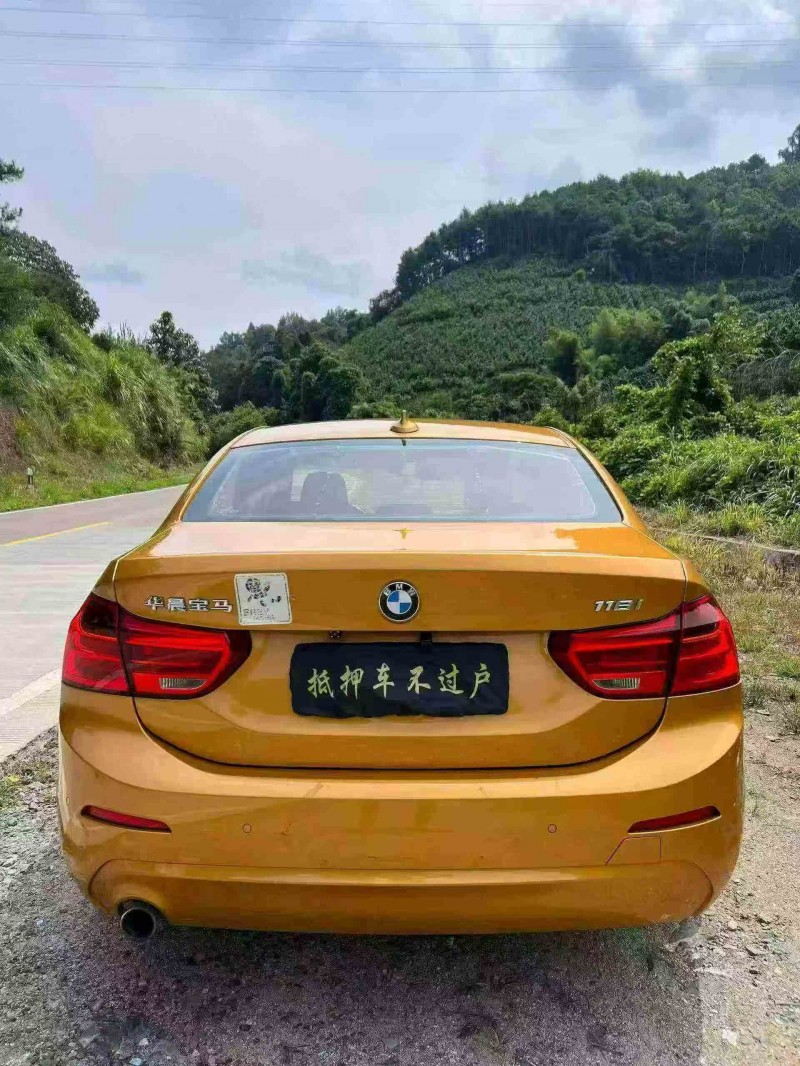 防城港18年宝马1系9