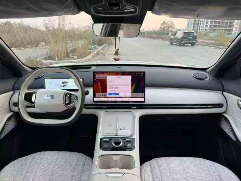 梧州25年吉利银河7