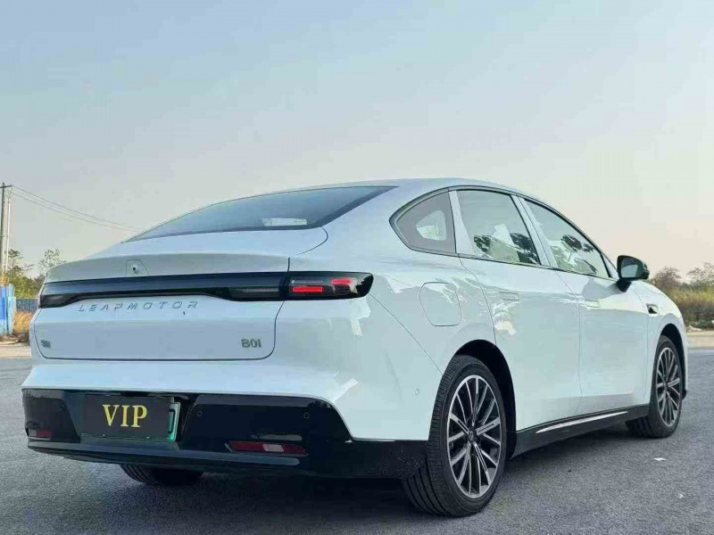 梧州26年零跑汽车B107