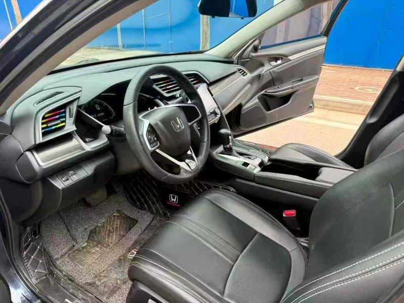 南宁20年本田思域4