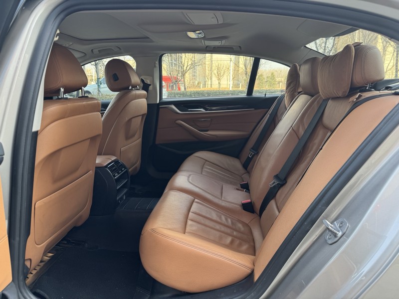 济宁18年宝马5系6