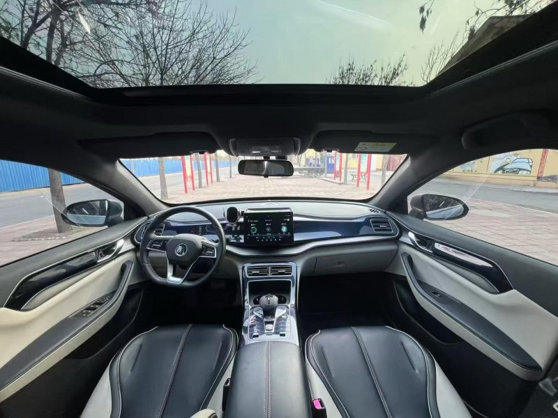 沧州23年比亚迪秦8