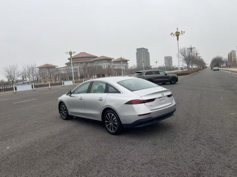 沧州26年荣威D76