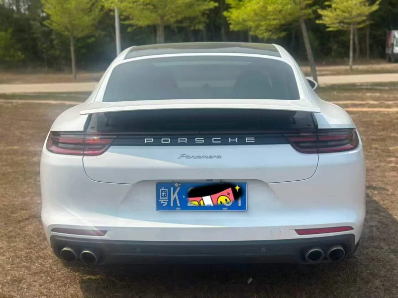 广州19年保时捷帕拉梅拉4