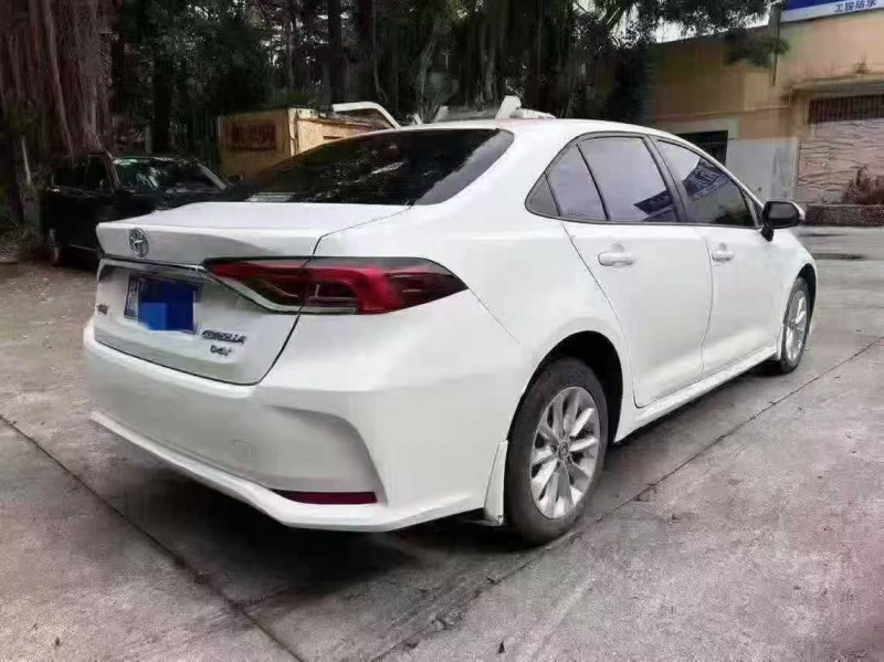 广州21年丰田卡罗拉9