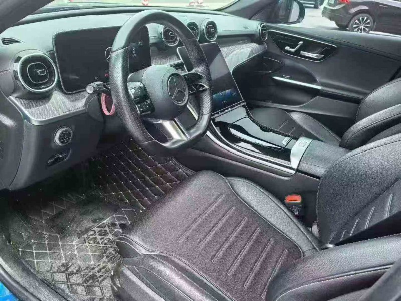 张家界22年奔驰C5