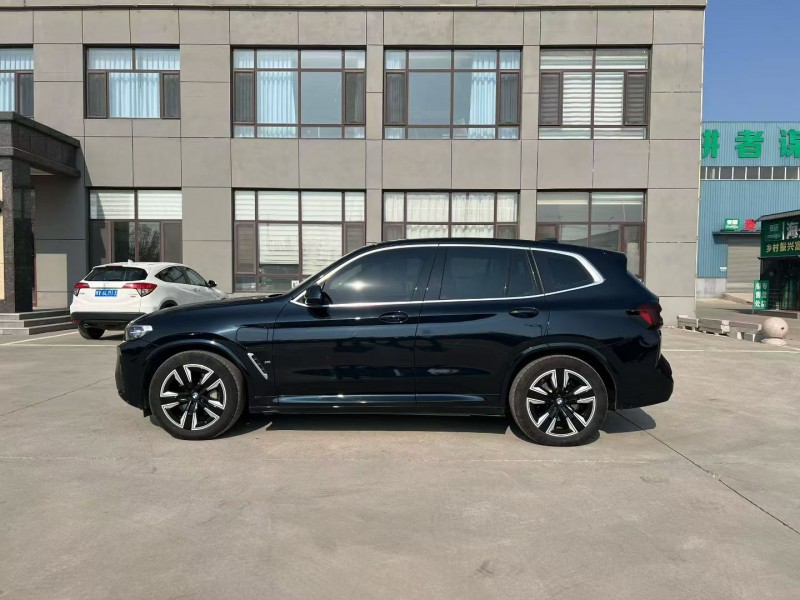 沧州24年宝马IX6