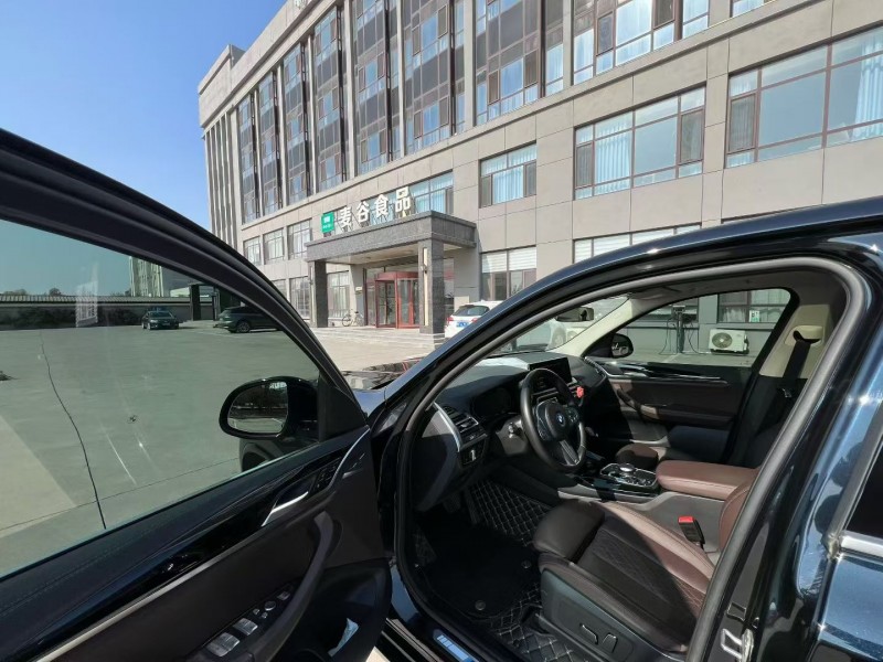 沧州24年宝马IX8