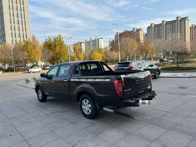 沧州17年江铃域虎4