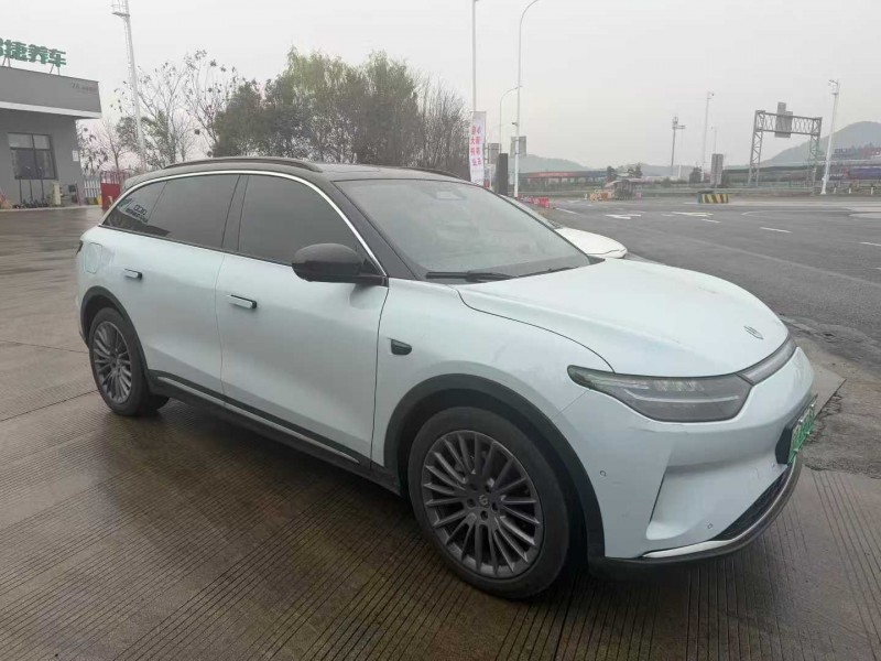 南昌25年零跑汽车C113