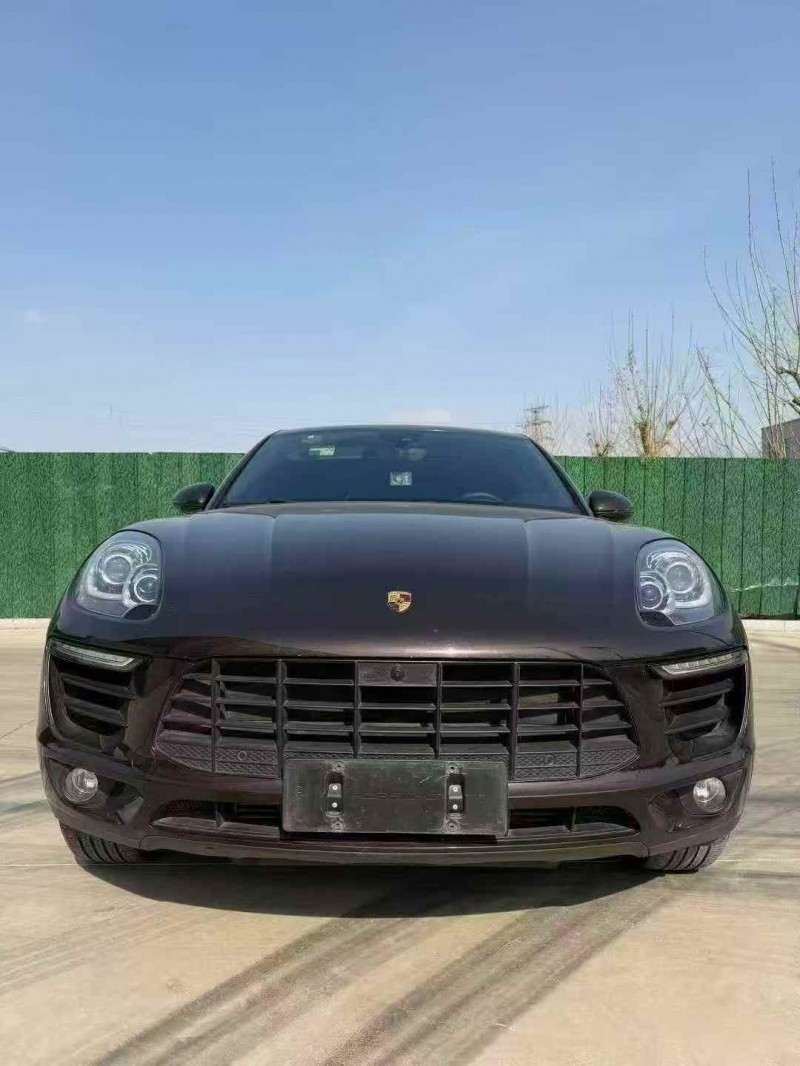 东营18年保时捷Macan1