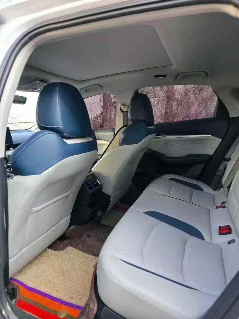 济宁22年吉利星瑞4