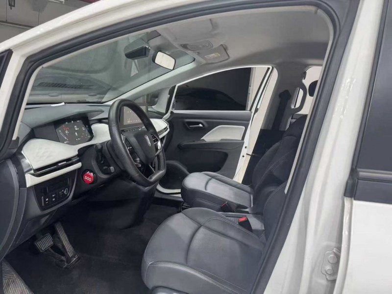 成都22年奔腾nat7