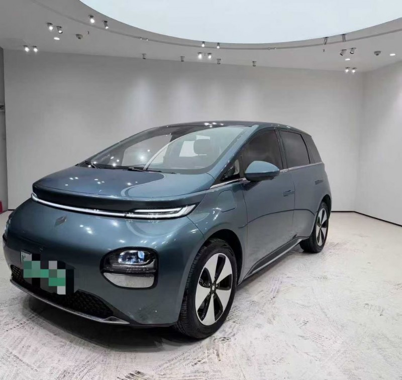 成都24年宝骏云朵2