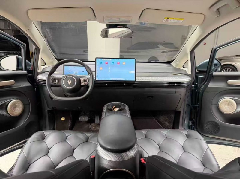 成都24年宝骏云朵8