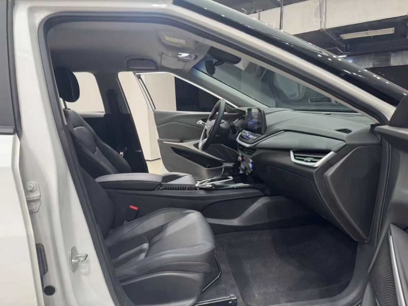 成都23年雪佛兰畅巡4