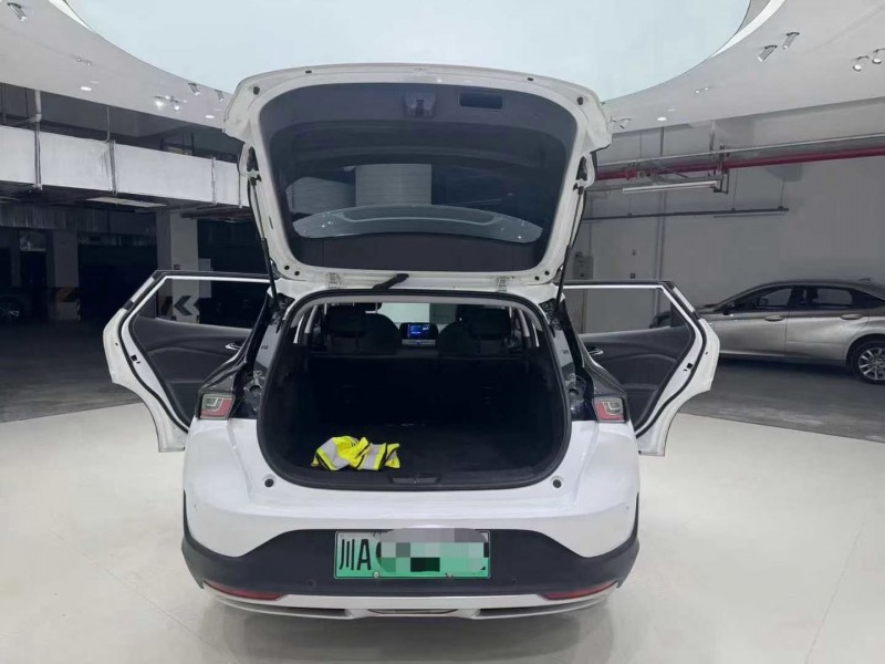 成都23年雪佛兰畅巡7