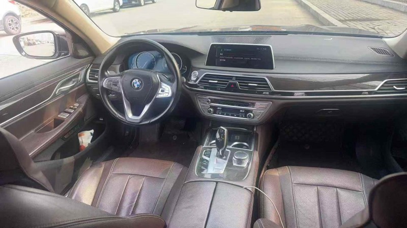 济宁16年宝马7系4