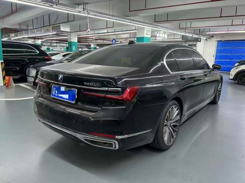 深圳21年宝马7系8