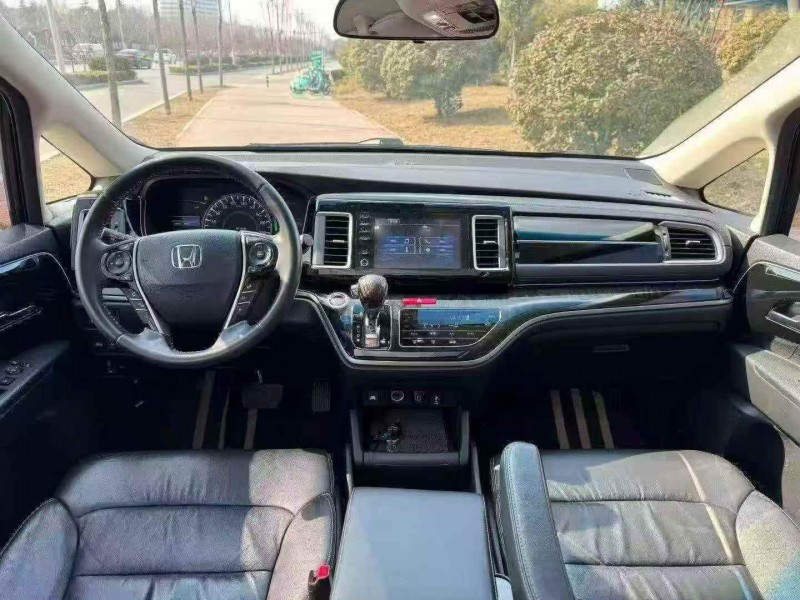 济宁21年本田艾力绅9