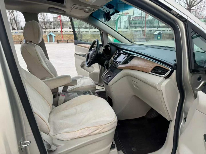 徐州18年别克GL85