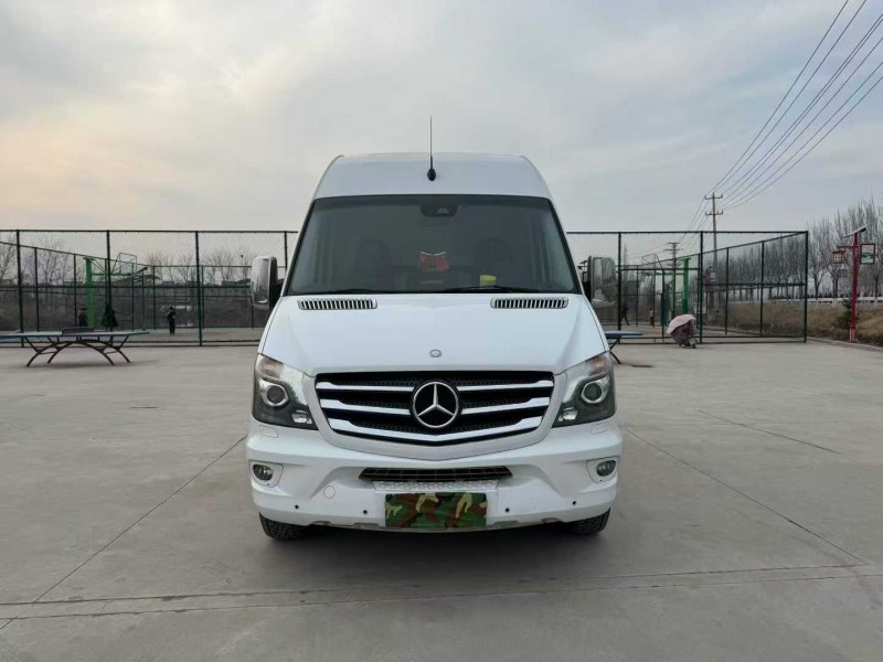 徐州15年奔驰斯宾特1