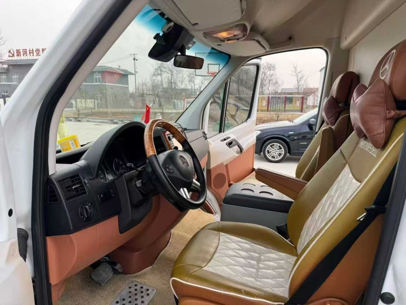 徐州15年奔驰斯宾特4