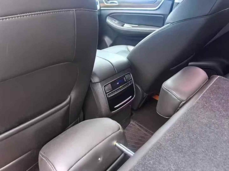 潍坊18年荣威RX87