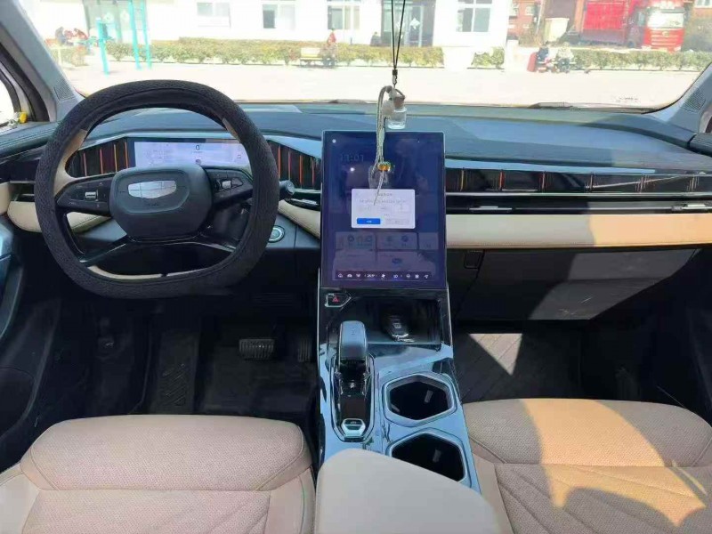 潍坊24年吉利博越6