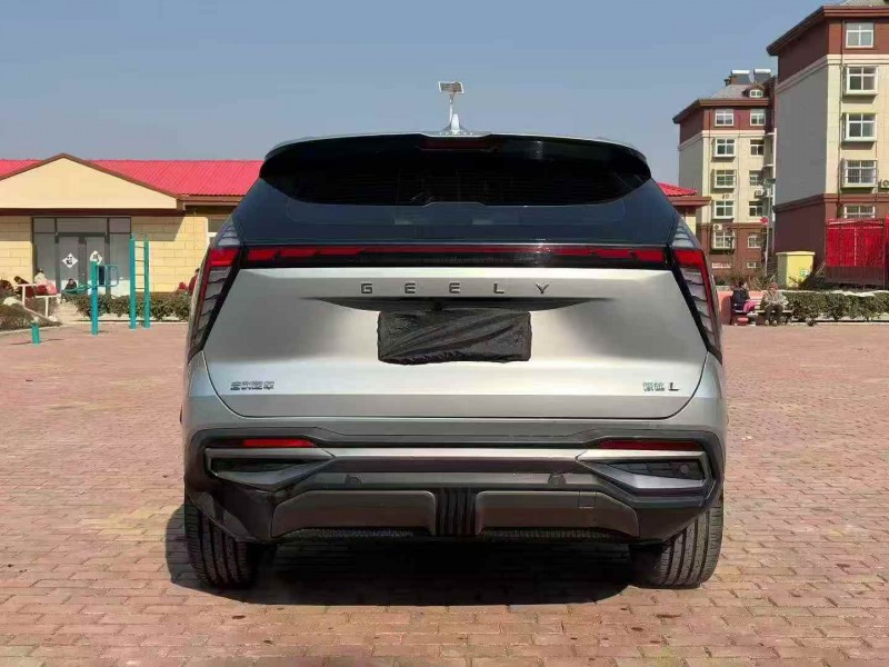 潍坊24年吉利博越8