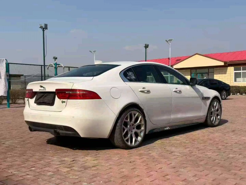 潍坊16年捷豹XE8