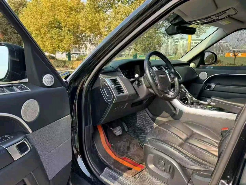 连云港17年路虎揽胜运动7