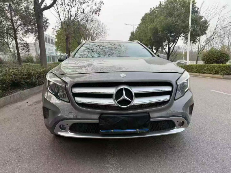 张家界16年奔驰GLA1