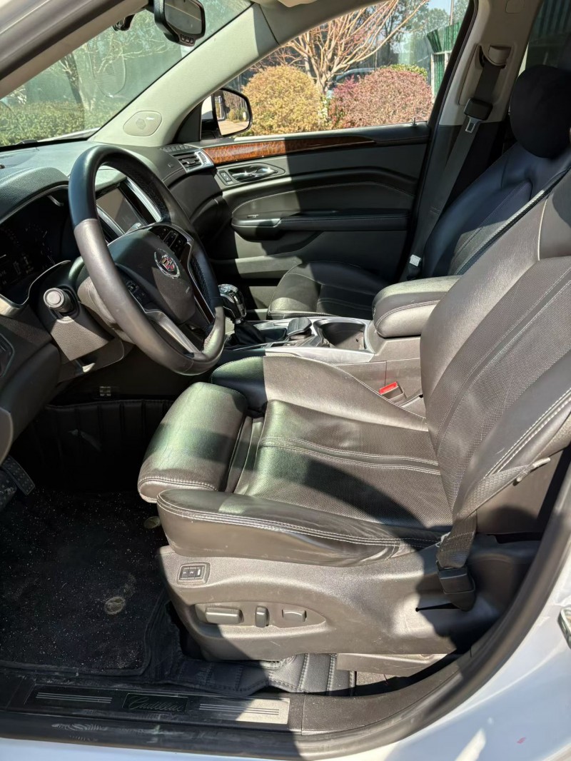 常州14年凯迪拉克SRX2