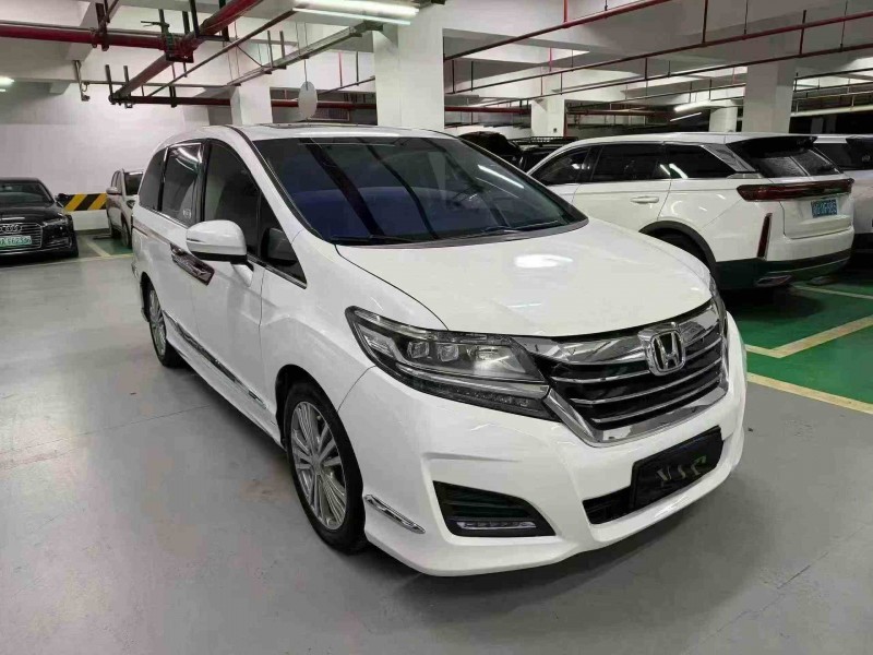 泸州18年本田艾力绅2