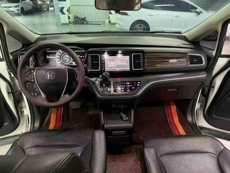 泸州18年本田艾力绅5