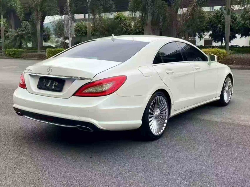 南平15年奔驰CLS8