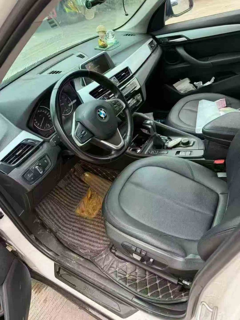 乐山17年宝马X12