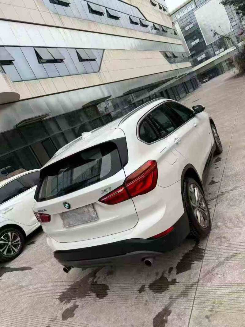 乐山17年宝马X15