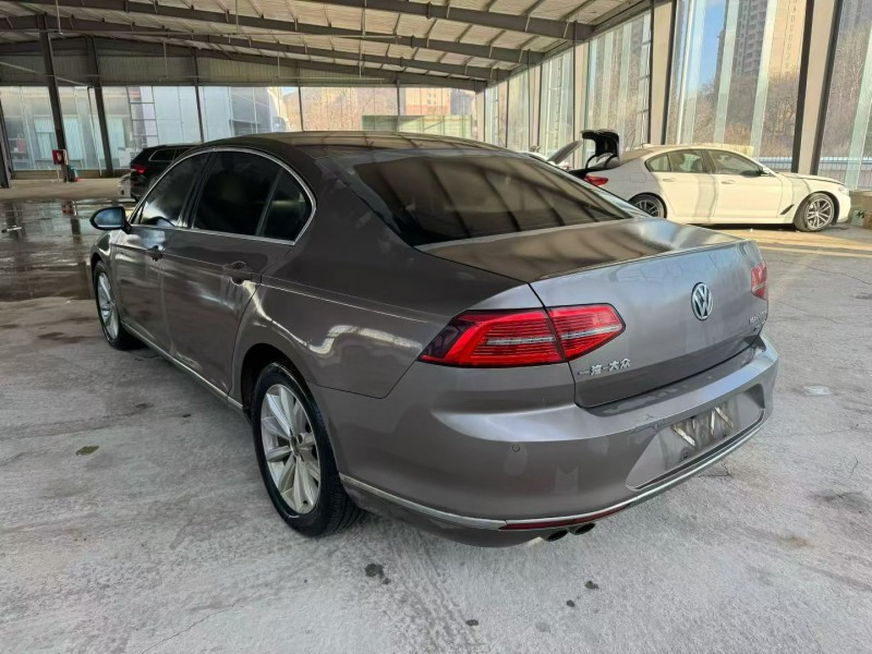 烟台16年大众迈腾8