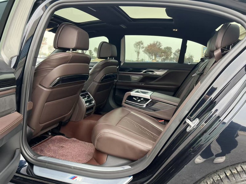 盐城22年宝马7系5